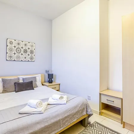 Daire Cosy & Stylish 1br In The Heart Of By 360 Estates Gzira